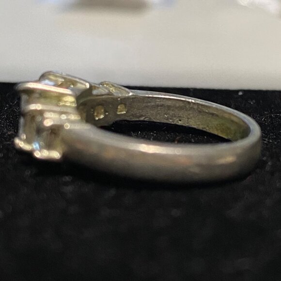 Ring CZ Cubic Zirconia 5 Stones Faceted Vintage Jewelry Sterling Silver Tested - Picture 9 of 11